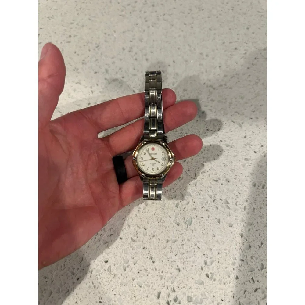 Ladies Wenger S.A.K. Design 093.0690 White Dial Calendar Swiss‎ Watch